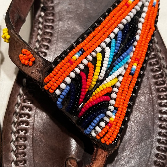 Exquisite & Unique African Leather & Beaded Flip Flops Sandals Sz 40 Multicolor - Picture 2 of 13